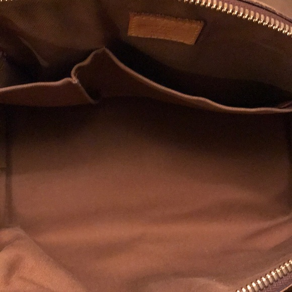 Louis Vuitton Tivoli - Picture 8 of 8